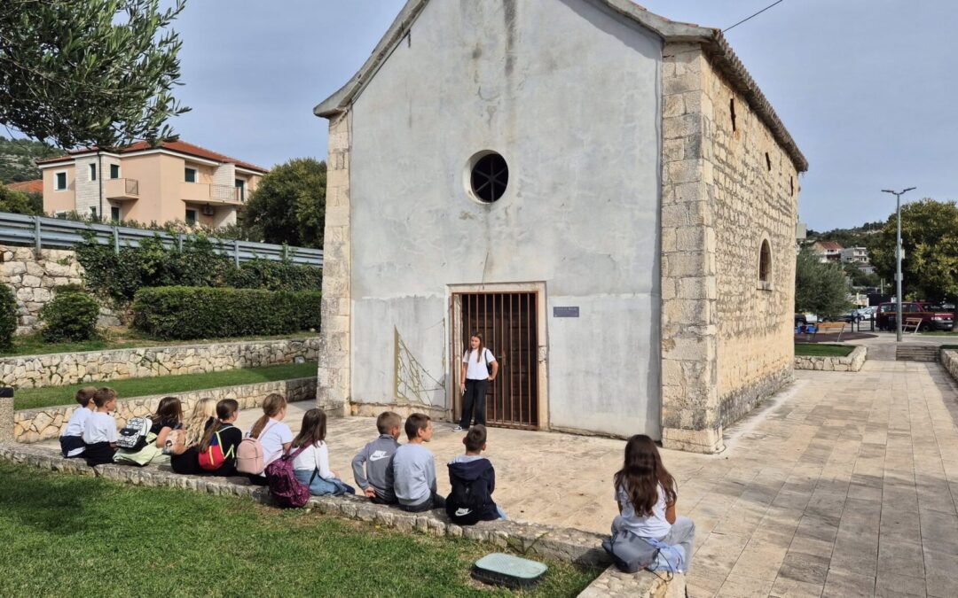 KULTURNO-POVIJESNI SPOMENICI I PRIRODNE LJEPOTE OPĆINE MARINA