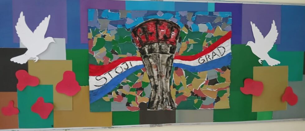 I U MOM GRADU VUKOVAR SVIJETLI