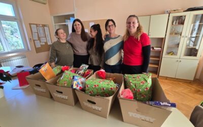 Božićna akcija volontera za učenike naše škole