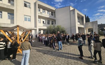 Projekt: Božićni ukrasi i običaji  u svijetu ( Njemačka, Italija, Velika Britanija)