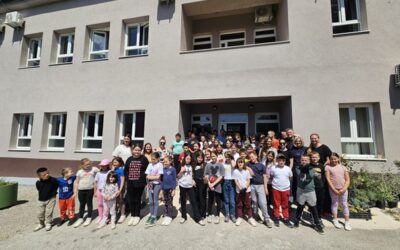 „HRVATSKA VOLONTIRA“- UREĐENJE ŠKOLSKOG VRTA U PŠ BLIZNA